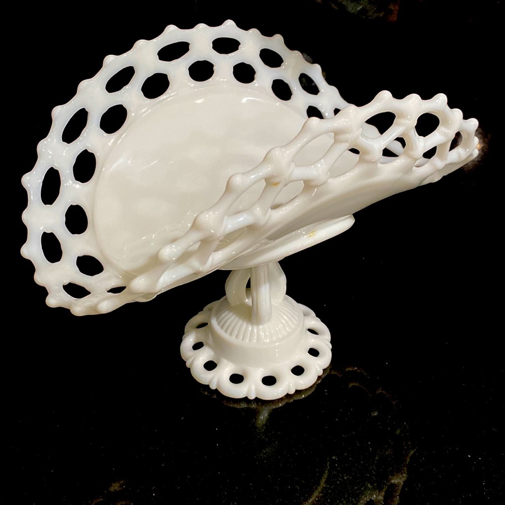 Westmoreland Milk glass stand